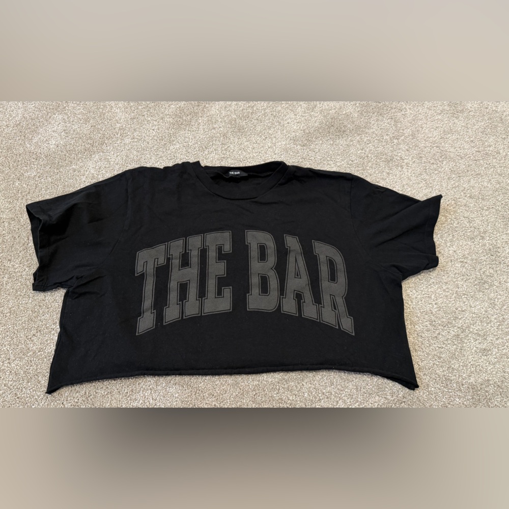 The bar cropped T shirt